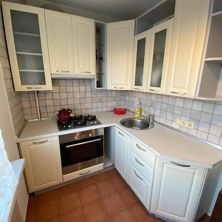 Apartment Next To Metro Station Pechersk Kiew Exterior foto