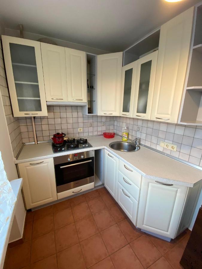 Apartment Next To Metro Station Pechersk Kiew Exterior foto
