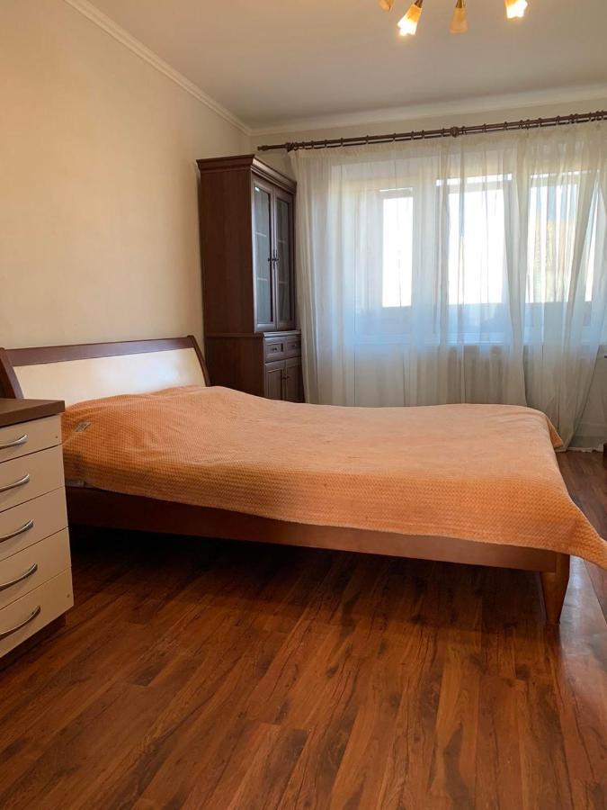 Apartment Next To Metro Station Pechersk Kiew Exterior foto
